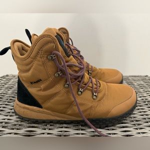 Men’s - Columbia Fairbanks Omni-Heat Boot - Size 10